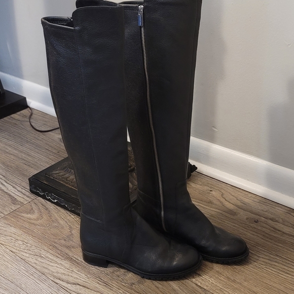 Michael Kors black boots. - Picture 2 of 3